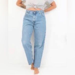 LEVIs Relaxed Fit 550 Jeans - Vintage - Light Wash - Mom Jean Style- 30